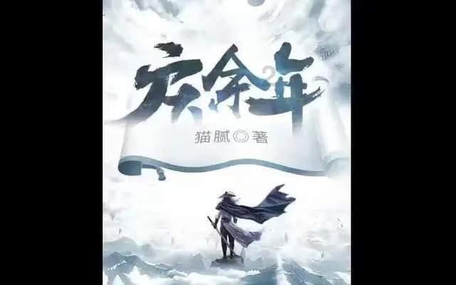 在地库内,他们接连砸了三十多次车窗!